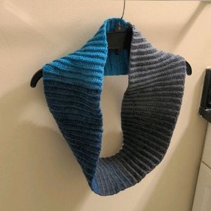 Infinity scarf